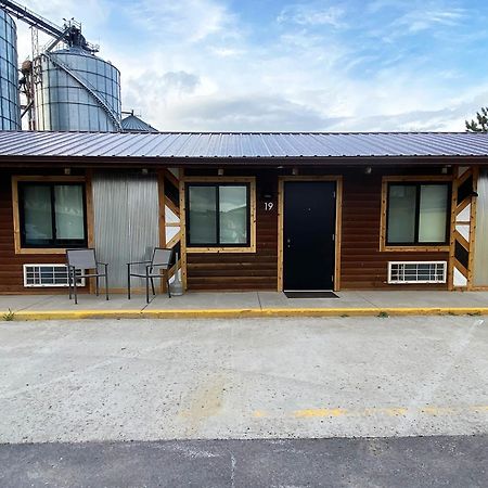 Hansen Inn & Cabins ウォール エクステリア 写真