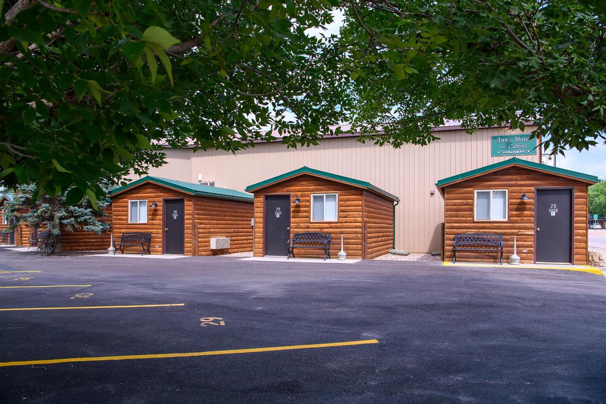Hansen Inn & Cabins ウォール エクステリア 写真